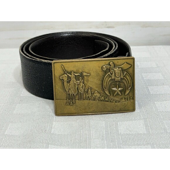 1979 Vtg. Harry Klitzner Masonic Masons Brass Shriners Belt Buckle 38 LEATHER - Picture 1 of 16